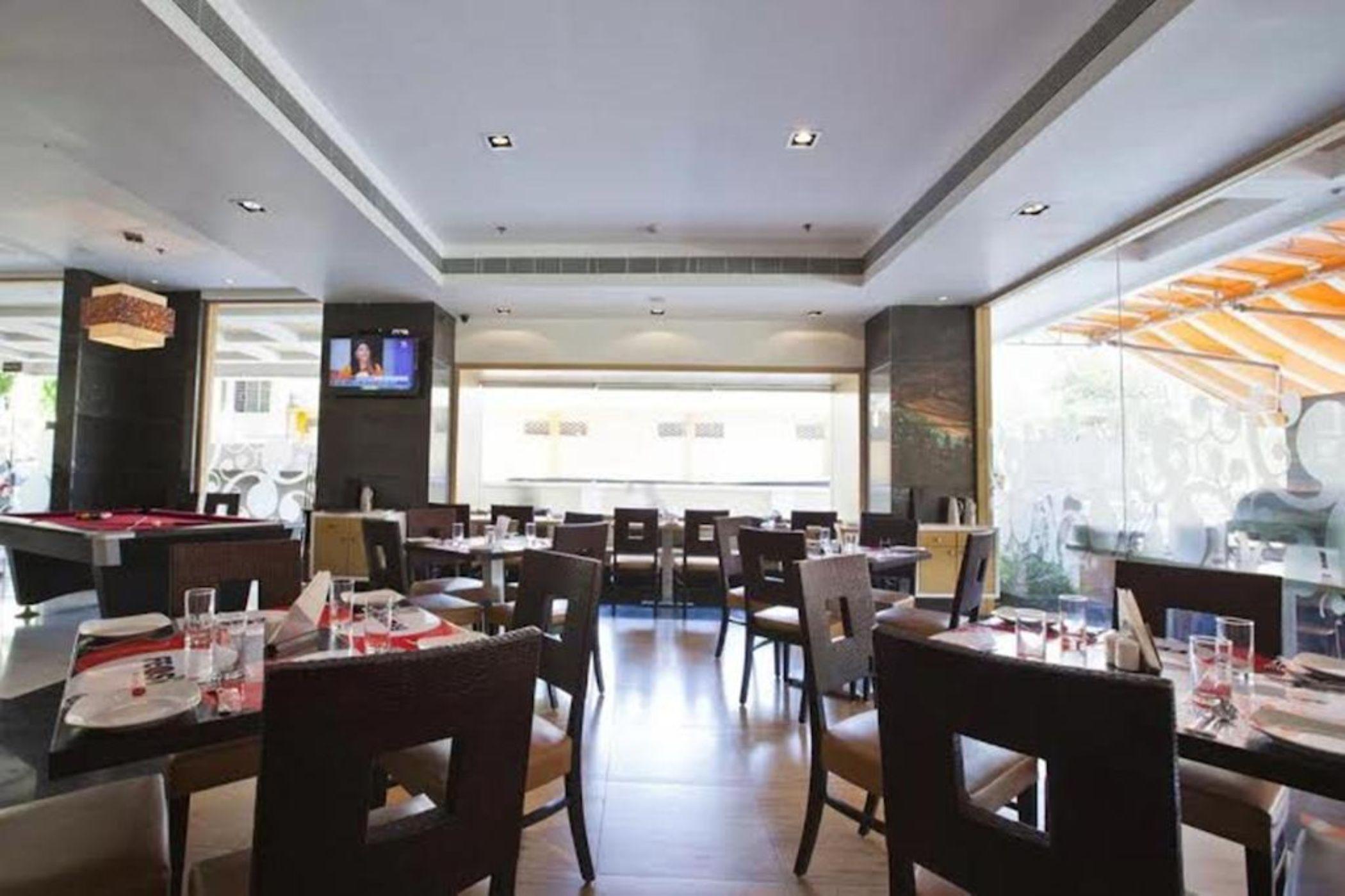 Spree Shivai Hotel Pune Pimpri-Chinchwad Kültér fotó