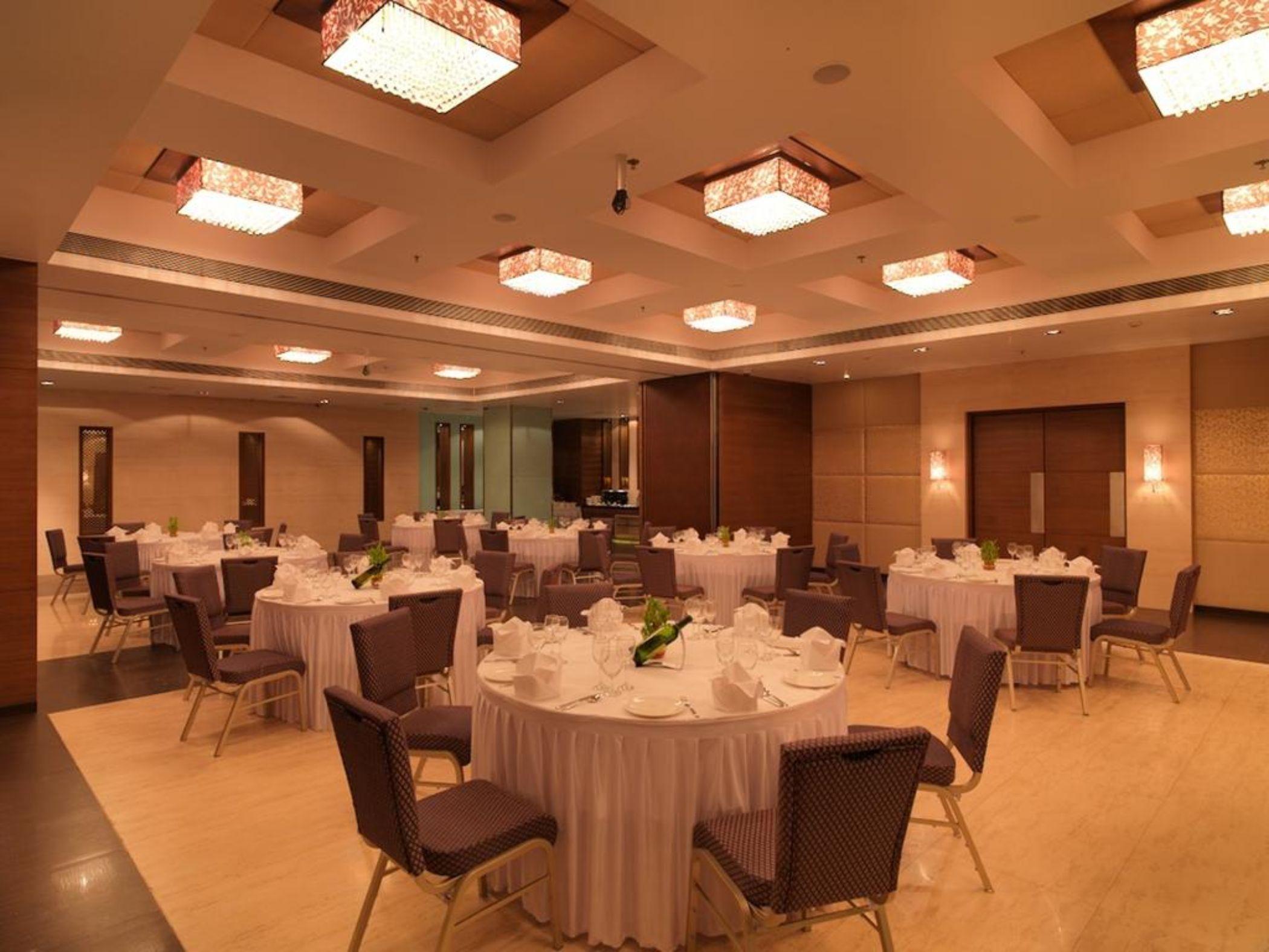 Spree Shivai Hotel Pune Pimpri-Chinchwad Kültér fotó
