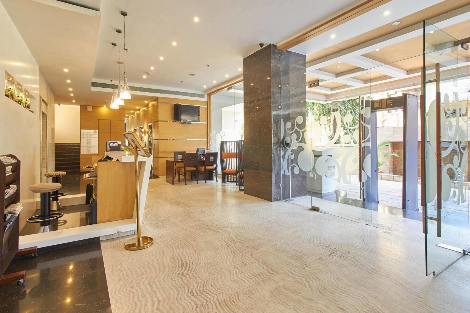 Spree Shivai Hotel Pune Pimpri-Chinchwad Kültér fotó